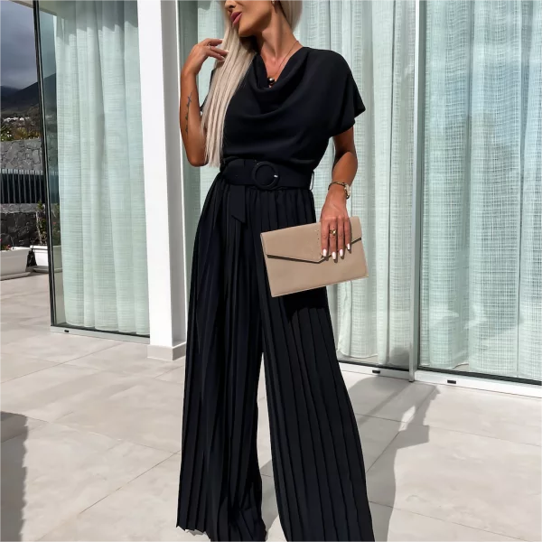Enfärgad jumpsuit med hög midja